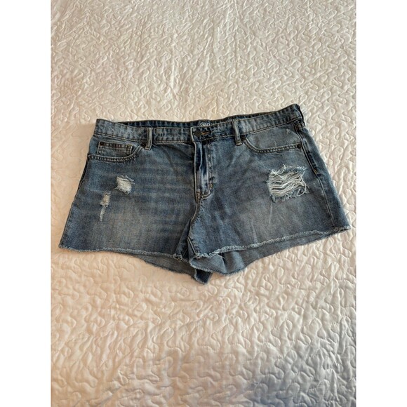 Gap Sexy Boyfriend distressed Jean shorts size 14 - Picture 1 of 6